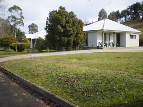 Khancoban Rose Holiday Units - Accommodation Broome 1