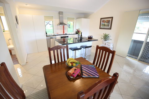 One Tree Bed And Breakfast: The Suite And The Retreat - Accommodation Broome 1