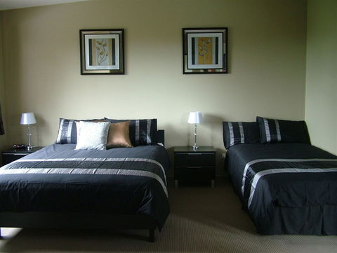 Sacred Mountain Retreat - Accommodation Broome 0