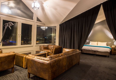 Sullivans Cove Apartments - Brooke St 4br Penthouse - Accommodation Broome 2