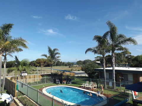 Surfside Holiday Apartments - Accommodation Broome 1