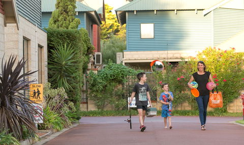 Amalfi Resort  Busselton - Accommodation Broome 0