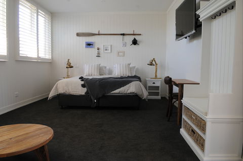 Anchor Geelong - Accommodation Broome 1