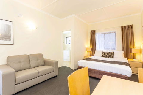 Club Motel And Apartments - Accommodation Broome 2