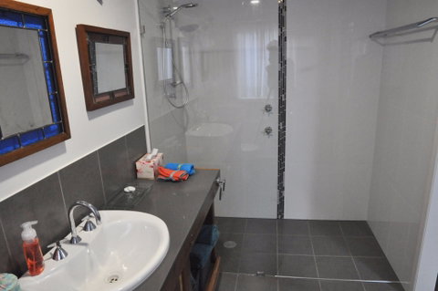 Clyde River Cottage - Accommodation Broome 2