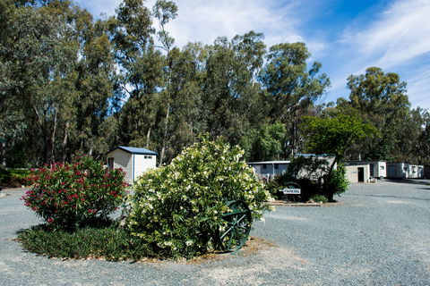 Deniliquin Car-O-Tel And Caravan Park - Accommodation Broome 1