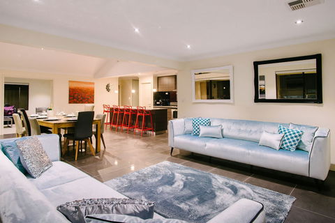 Fairways - Accommodation Broome 1