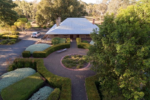 Jacob's Estate Cottage - Accommodation Broome 0