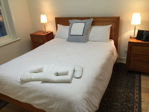 MacDonnell House, Naracoorte - Accommodation Broome 2