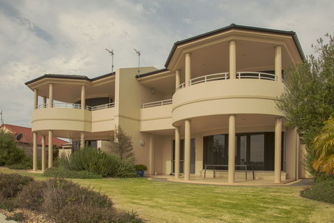 Monterey Waters 27A - Accommodation Broome 2