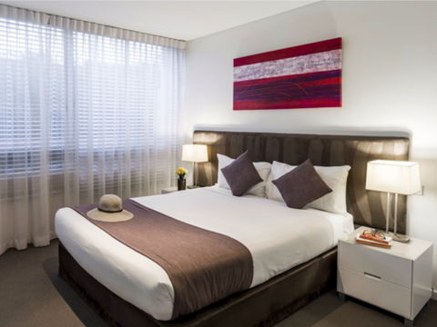 Oaks Nelson Bay Lure Suites - Accommodation Broome 0