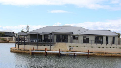 Port Bouvard Retreat - Large Family Friendly Canal Home With Private Jetty - Accommodation Broome 0