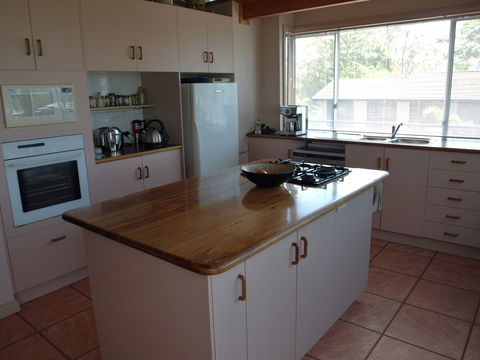 Surf House Narrawallee - Accommodation Broome 2