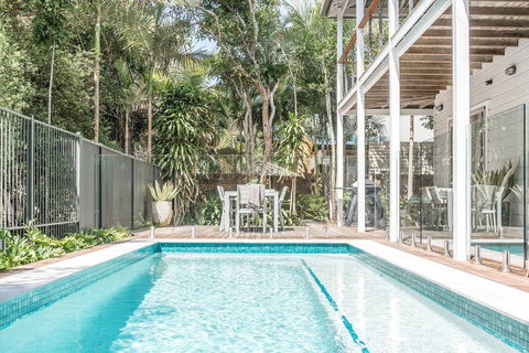 Beach Chalet - Accommodation Broome 0