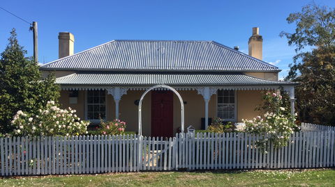 Bellamona - Cosy Georgian Cottage - Accommodation Broome 0