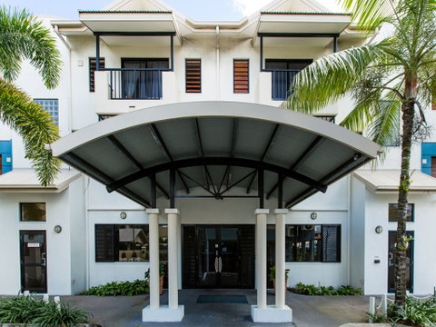 Cairns Queens Court - Accommodation Broome 1