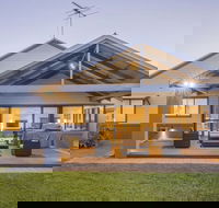 Dave's Digs - Accommodation Broome