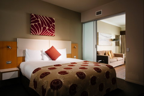 Grand Hotel And Apartments Townsville - Accommodation Broome 1