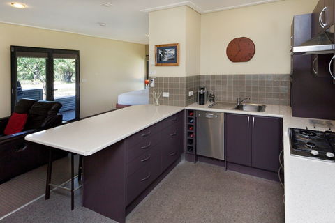 Kickenback Studio - Accommodation Broome 2