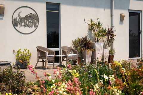 La Maison Du Vigneron B&B & Special Ocassion Dining - Accommodation Broome 2