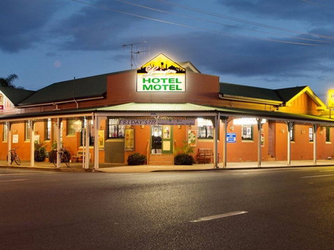 Lamington Hotel Motel - Accommodation Broome 0