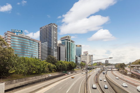 Meriton Suites North Sydney - Accommodation Broome 0