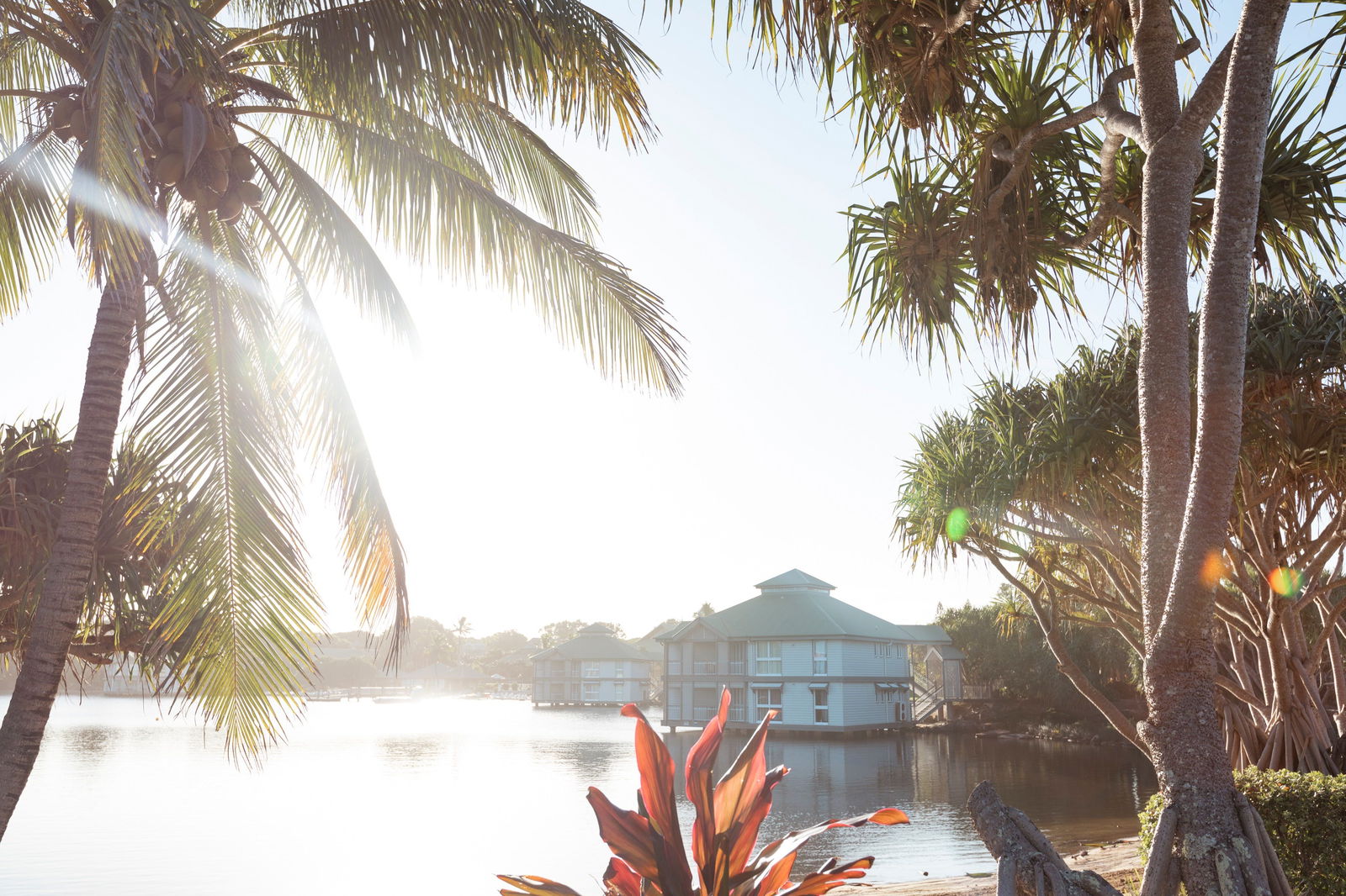 Apartments Twin Waters QLD Accommodation Broome