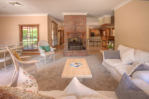 Pine Crest - Accommodation Broome 1