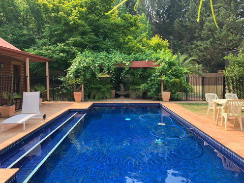 Pine Crest - Accommodation Broome 2
