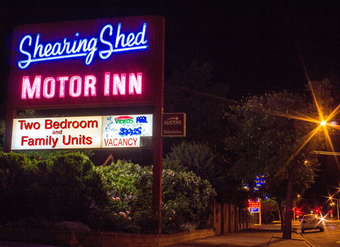 Shearing Shed Motor Inn - Open - Accommodation Broome 2