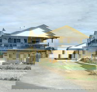 The Ozzie Oyster - Accommodation Broome
