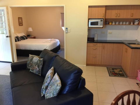 Curtis Falls Mountain Retreat - Accommodation Broome 9