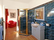 Crest Castle Bed And Breakfast - Accommodation Broome 2