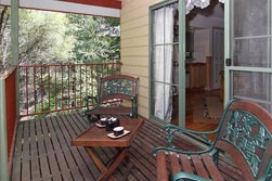 Eagle Hammer Cottages - Accommodation Broome 3