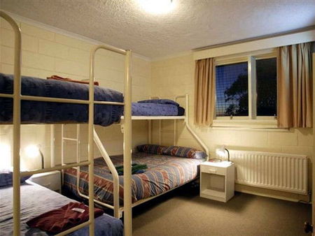 Cooroona Alpine Lodge - Accommodation Broome 2