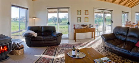 Hut On The Hill Heathcote - Accommodation Broome 5