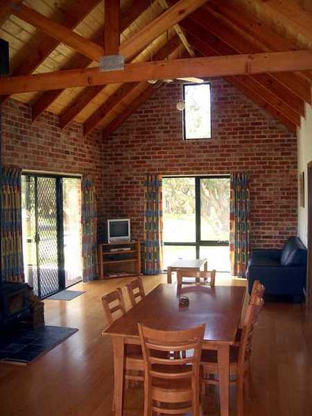 Prom Coast Holiday Lodge - Accommodation Broome 4