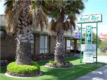 Sand Bar Motel Lakes Entrance - Accommodation Broome 0