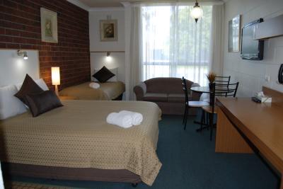 Terrace Motel Cranbourne - Accommodation Broome 3
