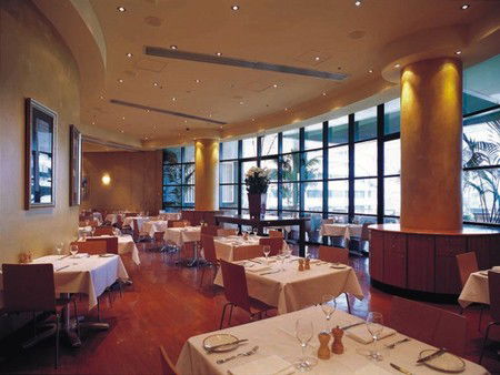 Vibe Hotel North Sydney - Accommodation Broome 2