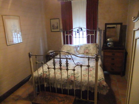 Rose Parterre B & B - Accommodation Broome 5