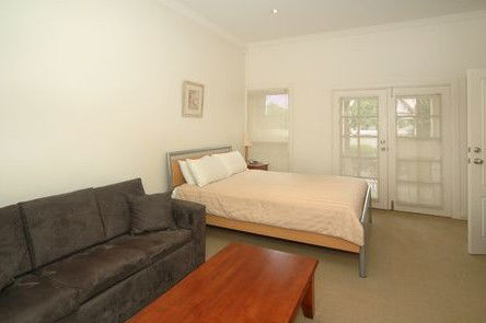 Michelle's Garden Apartments - Accommodation Broome 5