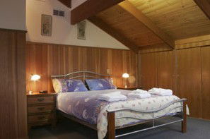 Black Dolphin Townhouse And Apartment - Accommodation Broome 3