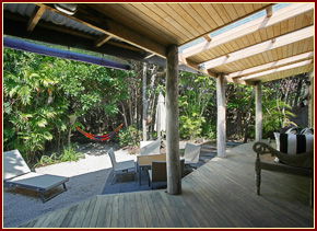 Absolute Beachfront Bamboo Hideaway - Accommodation Broome 2
