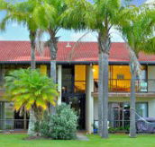 Beachfront On Lawson - Accommodation Broome