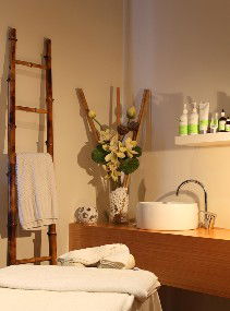 Indulge Spa Retreat - Accommodation Broome 1