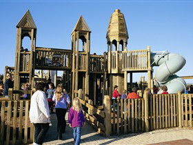 Jubilee Park Adventure Playground - Accommodation Broome 0