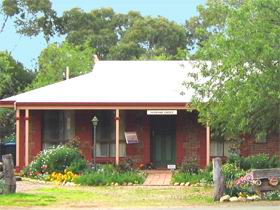 Strathalbyn SA Accommodation Broome