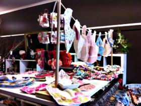 Under The Oak Handmade Gallery And Gifts - Accommodation Broome 0