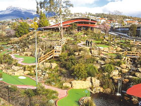 Putters Adventure Golf - Accommodation Broome 0